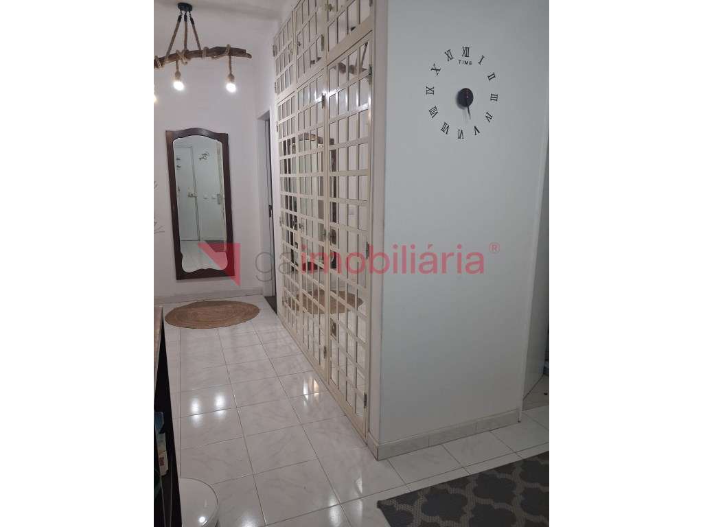 Apartamento T3 no Centro de Arruda dos Vinhos-6