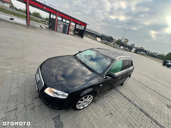 Audi A4 Avant 2.0 TDI DPF - 2