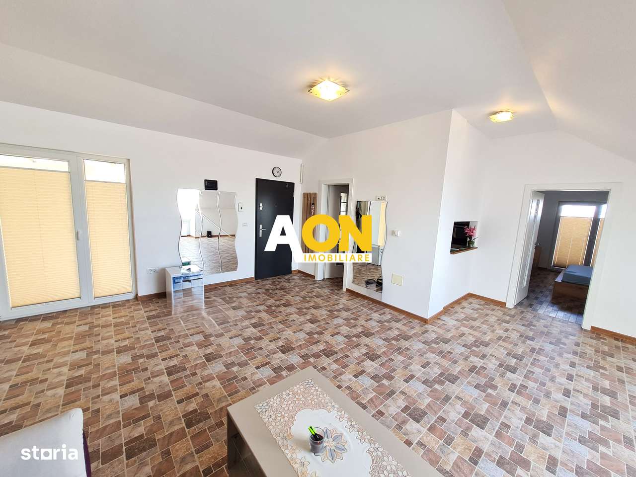 Apartament 3 Camere, 94 mp, Decomandat, Zona Foarte Buna - Imagine principală: 3/14