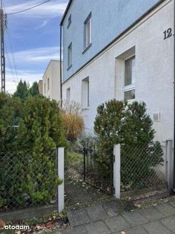 Dom wolnostojący, 3 lokale, każdy ma swoją-1