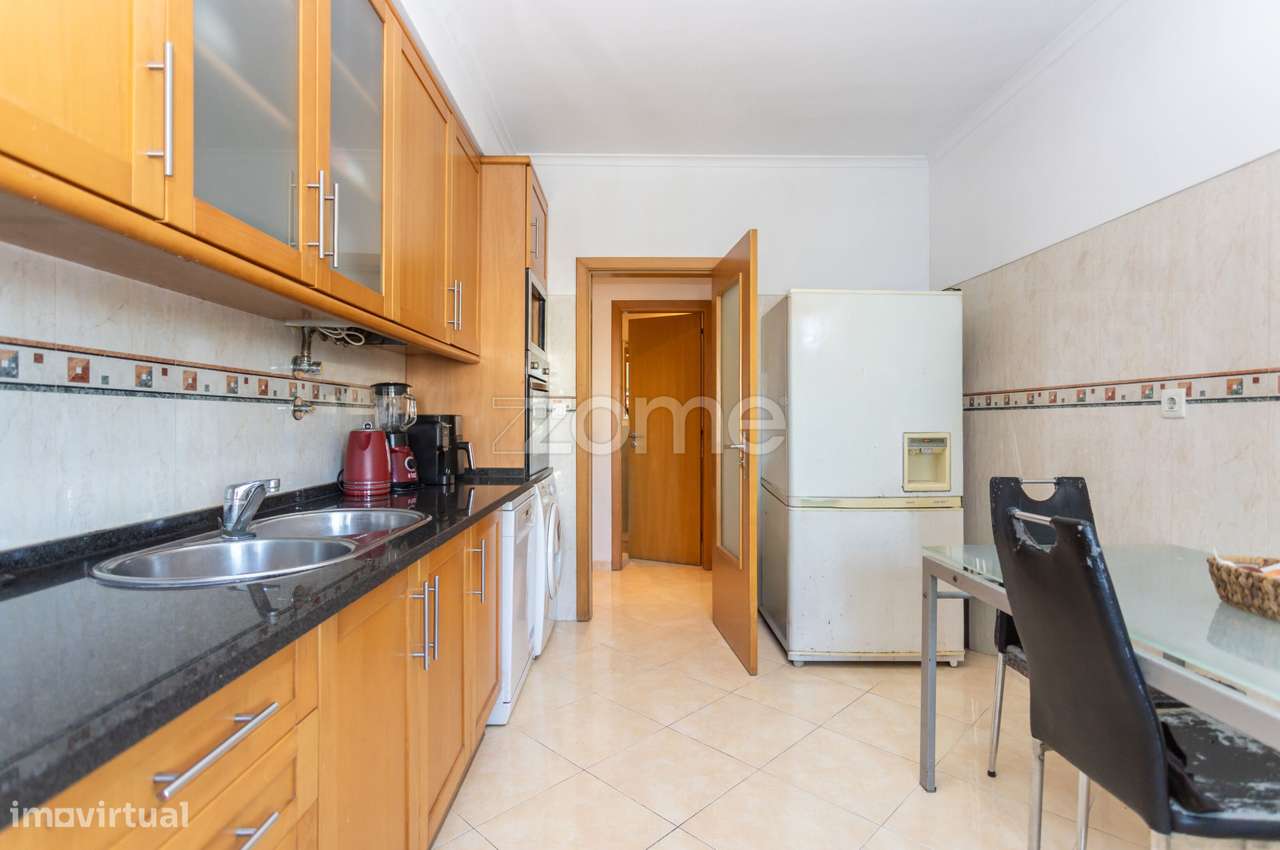 Apartamento T3, com Garagem, 114m2, no Seixal - 322.500,00€-13