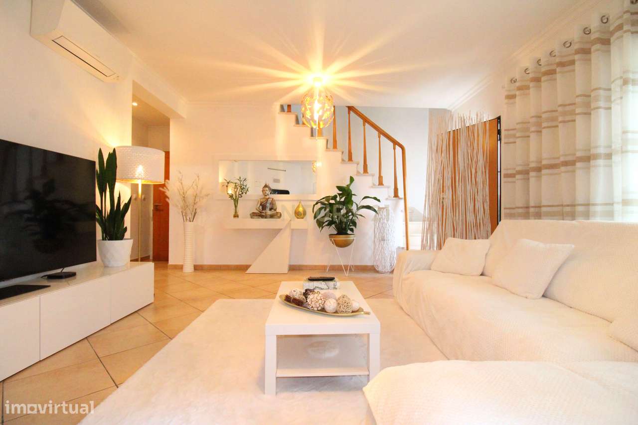 Moradia, Fernão Ferro, Seixal, com 3 Quartos-8