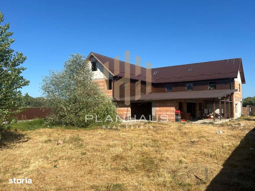 Constructie la rosu Săcălășeni ,Maramureș,ideal pensiune ,dezvolt - Imagine principală: 1/10