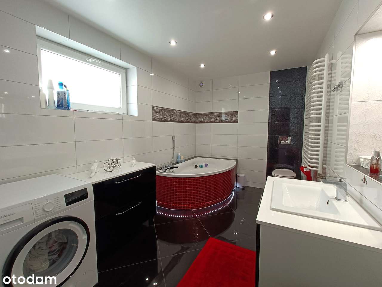 Piękny dom z dużym tarasem, dostępny od zaraz!-5