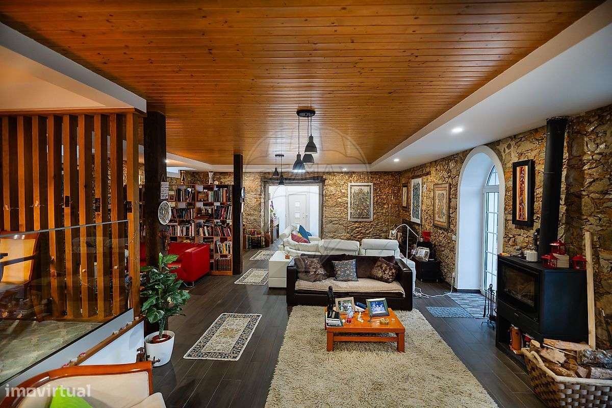 Moradia T5 para venda-26