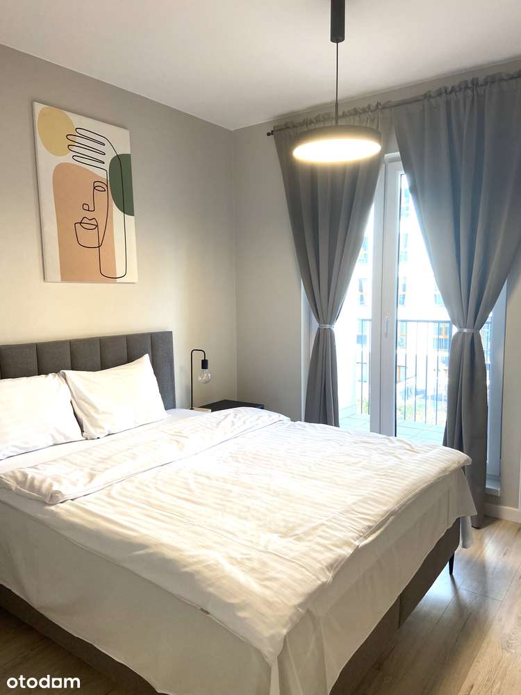 Jasne dwa pokoje ! Metro ! SKM ! Garaż ! Duży balkon ! wyposażone-3