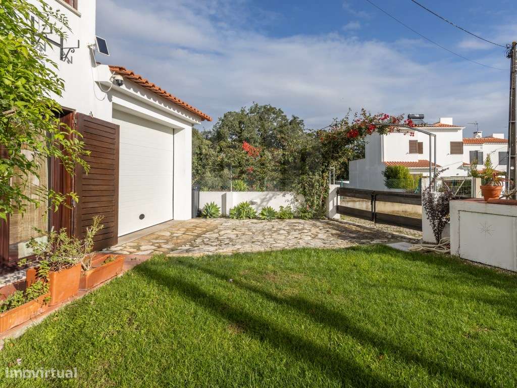 Moradia T4 em Alto das Vinhas-9