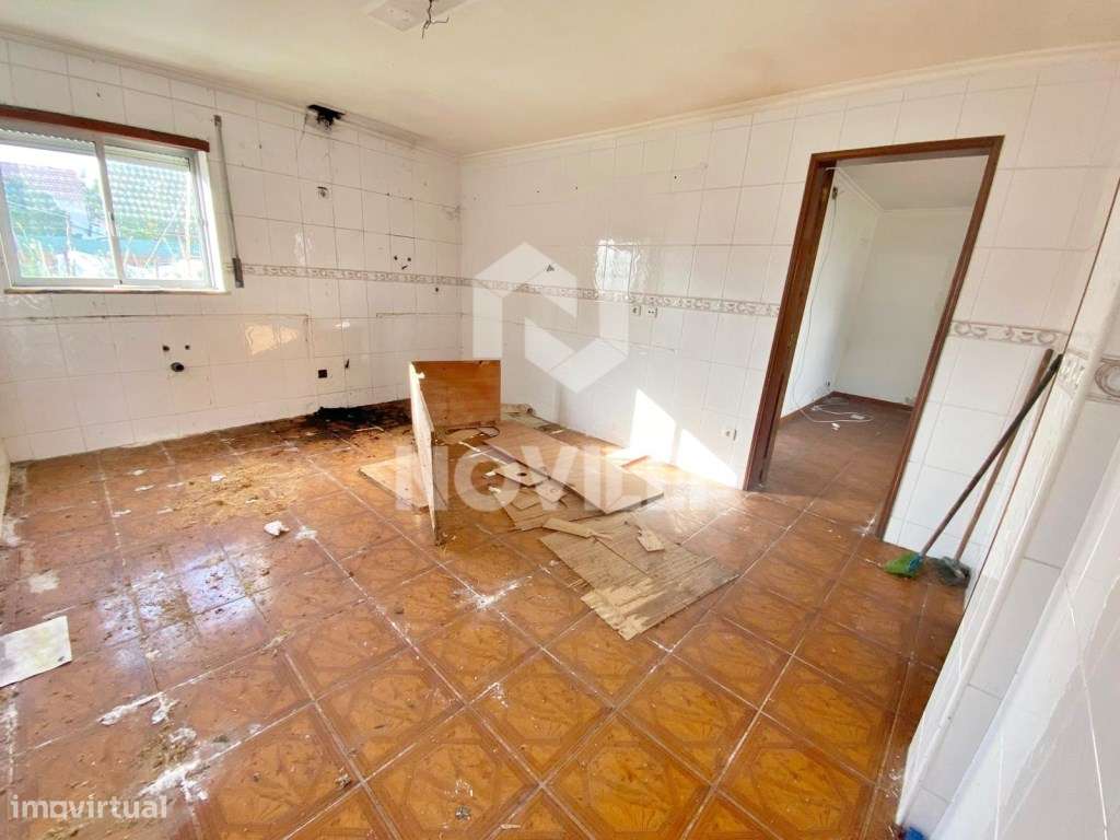 Andar de Moradia T3 próxima do centro da Marinha Grande. - Grande imagem: 2/11