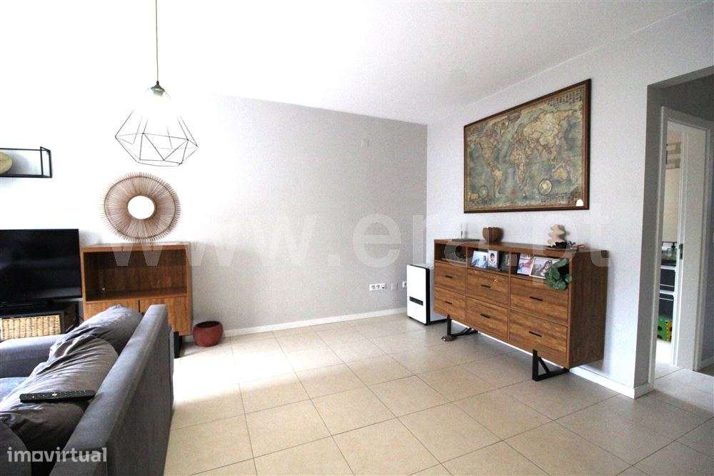 Moradia Geminada 3 quartos, Venda-1