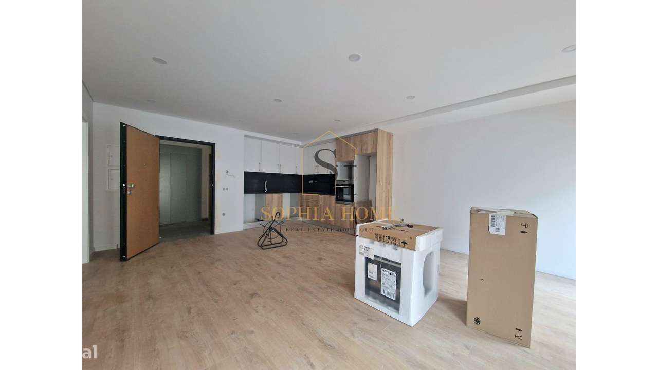 Apartamento T1 Novo - Metro St. Ovídeo-1