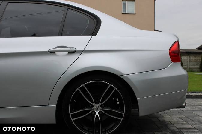 BMW Seria 3 - 21