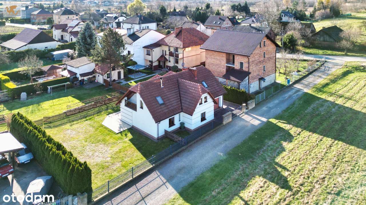 Komfortowy dom w Kętach | 6 pokoi + garaż | Spokojna okolica-12