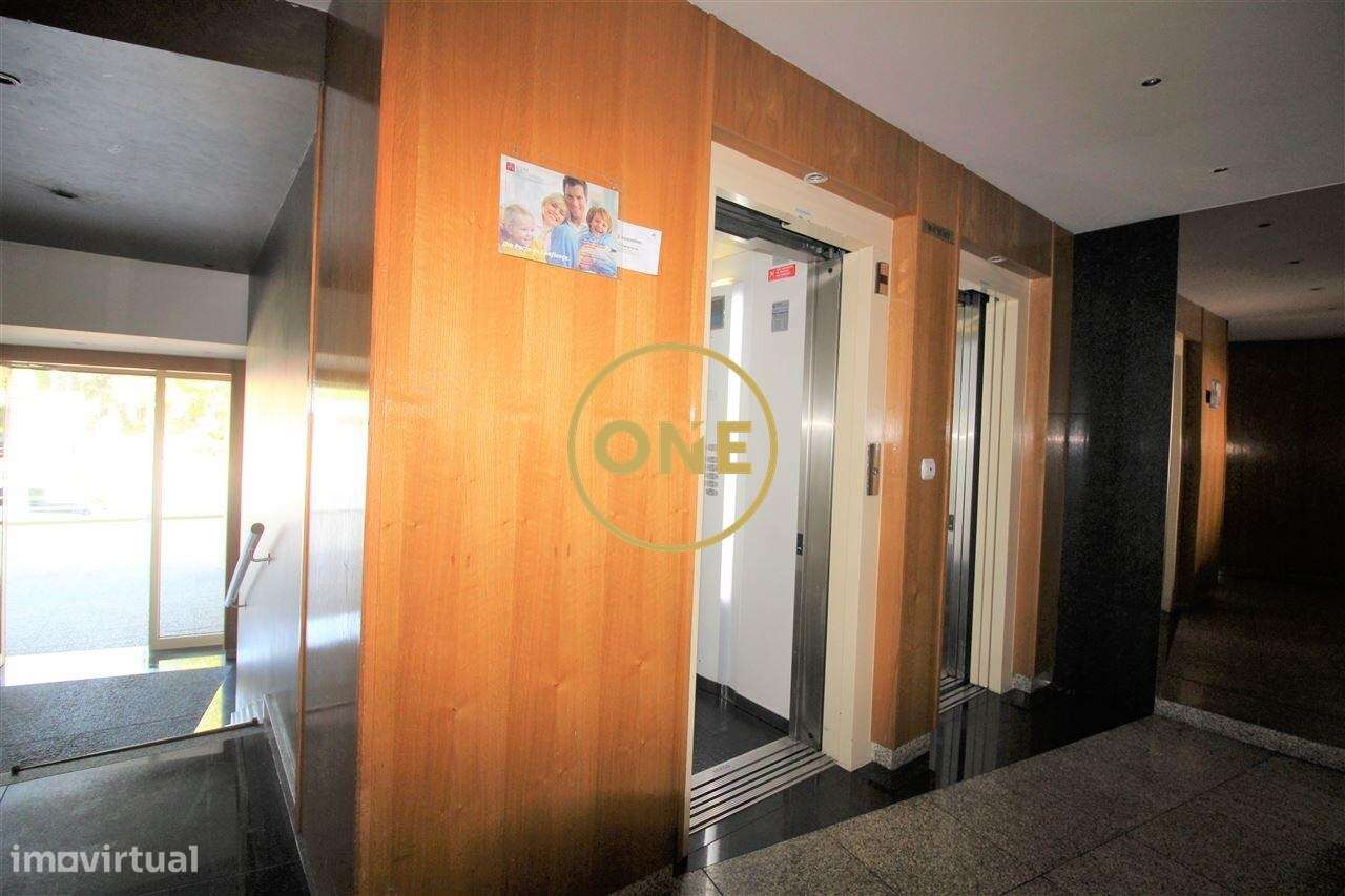 Excelente T1 no coração de Vila Nova de Famalicão para venda-9