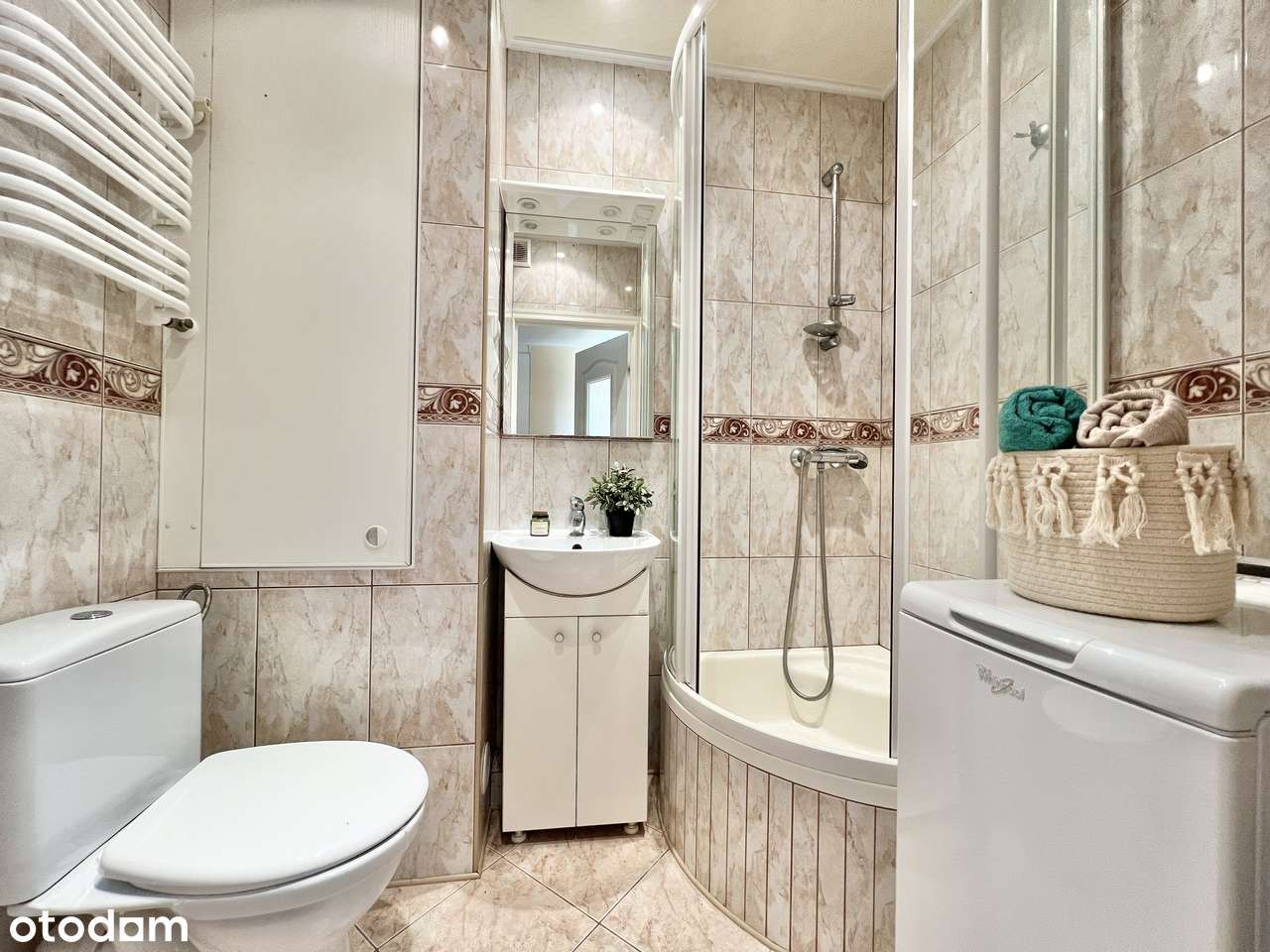 Przestronne, słoneczne mieszkanie, trzy pokoje, centrum 65 m 2-12