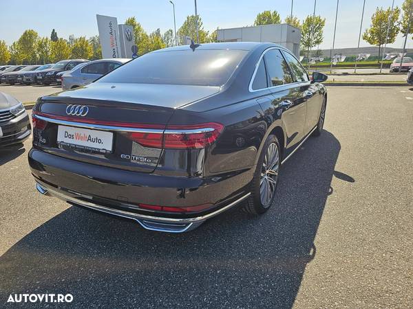 Audi A8 - 5