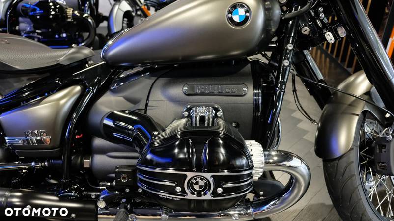 BMW R - 8