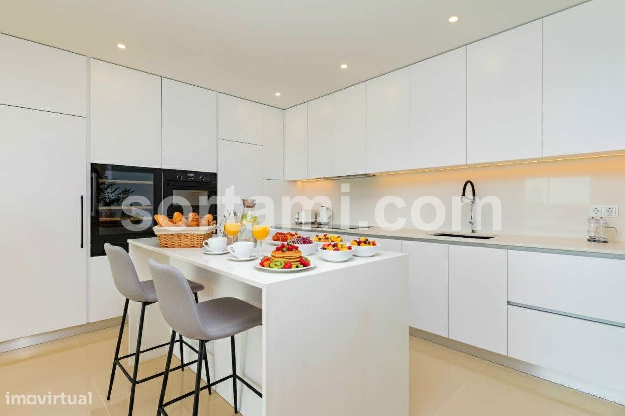 Apartamento T1+1 Venda em Quarteira,Loulé-10