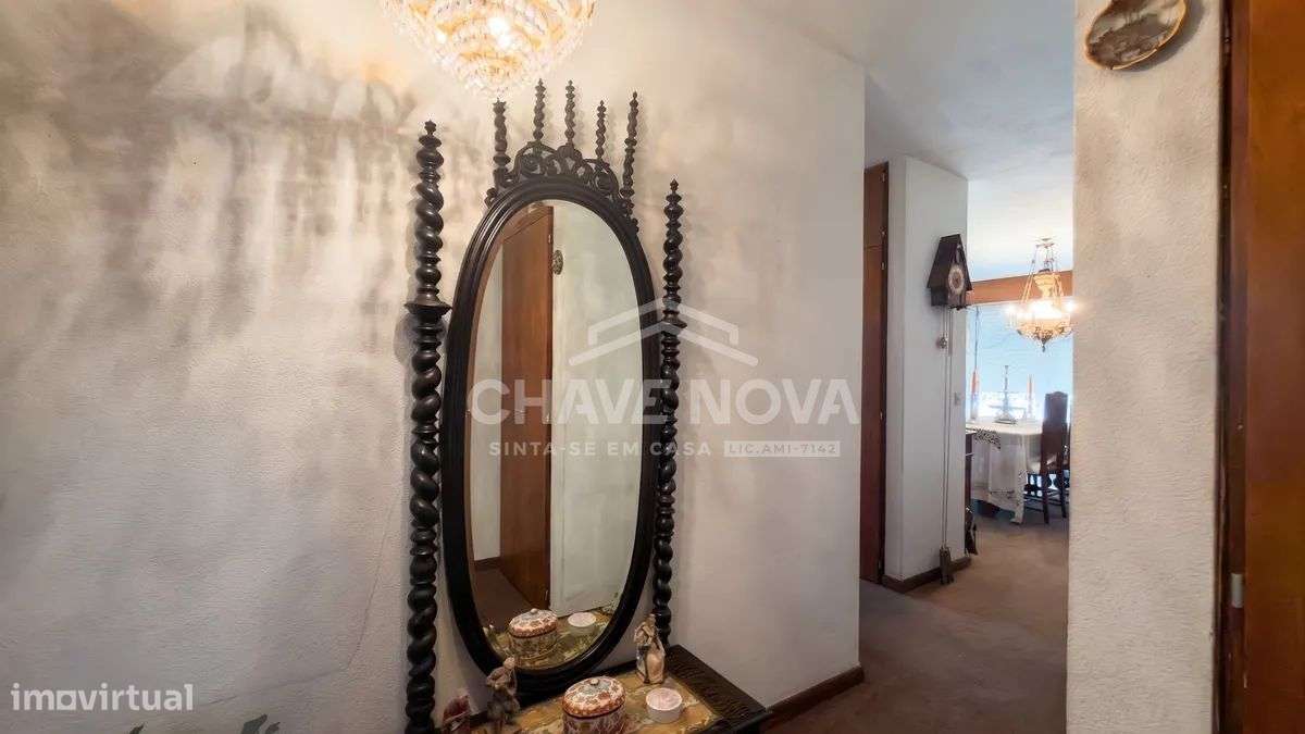 Apartamento t2 à venda na Rua Santa Luzia-18