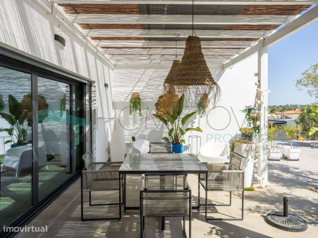 Moderna Moradia Térrea T3 com Anexo e Piscina perto Moncarapacho - Grande imagem: 4/32