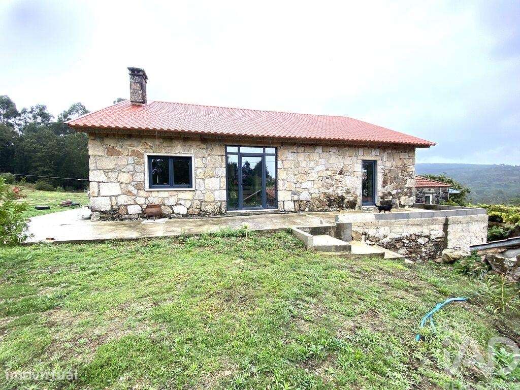 Casa de Campo T5 em Mentrestido de 234,00 m2 - Grande imagem: 1/30