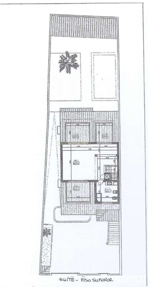 Moradia de Luxo T4 com Piscina e Jardim em Alvalade-56