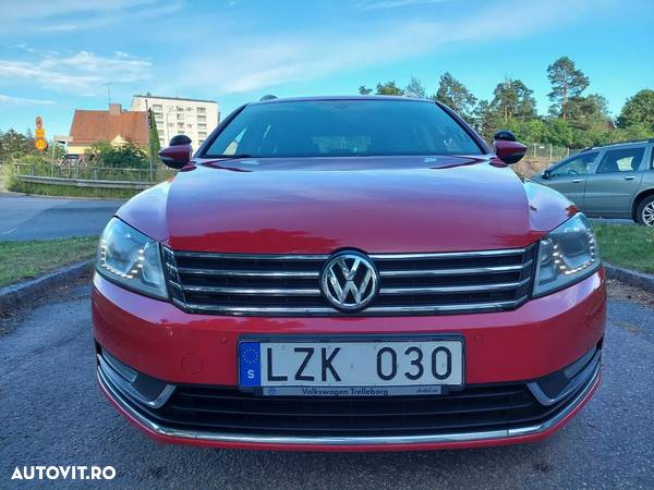 Volkswagen Passat Variant 2.0 TDI DSG BlueMotion Technology Highline - 22