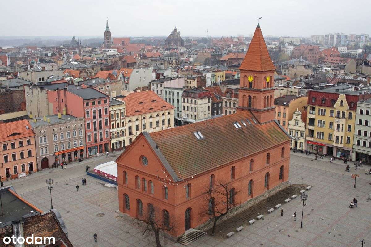Rynek Nowomiejski 5 - 61,57 m2. Okna na rynek.-3