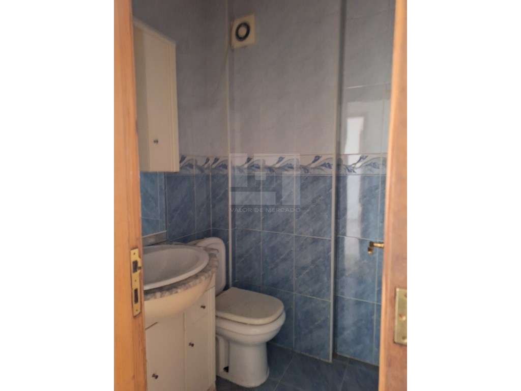 APARTAMENTO T2 - BENFICA _ RECUPERADO-14