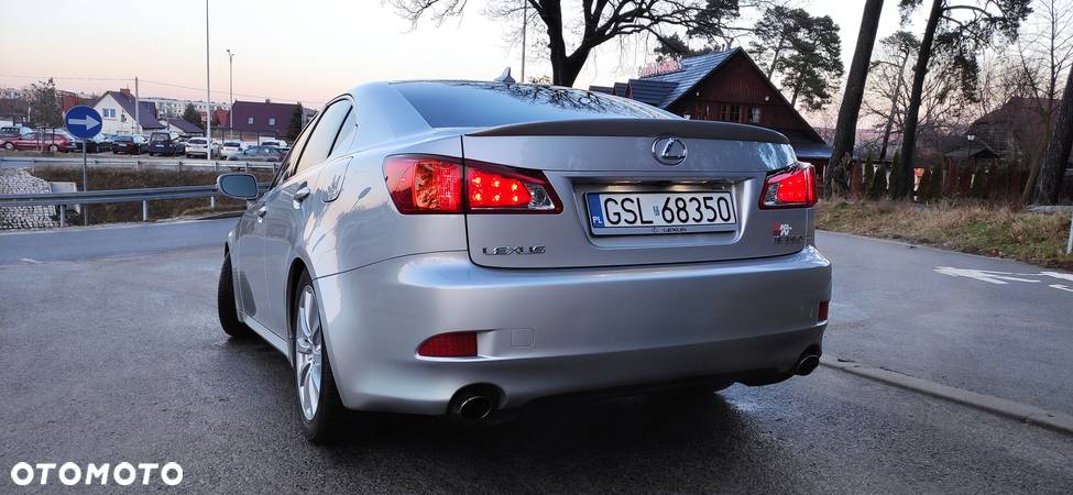 Lexus IS 350 - 13