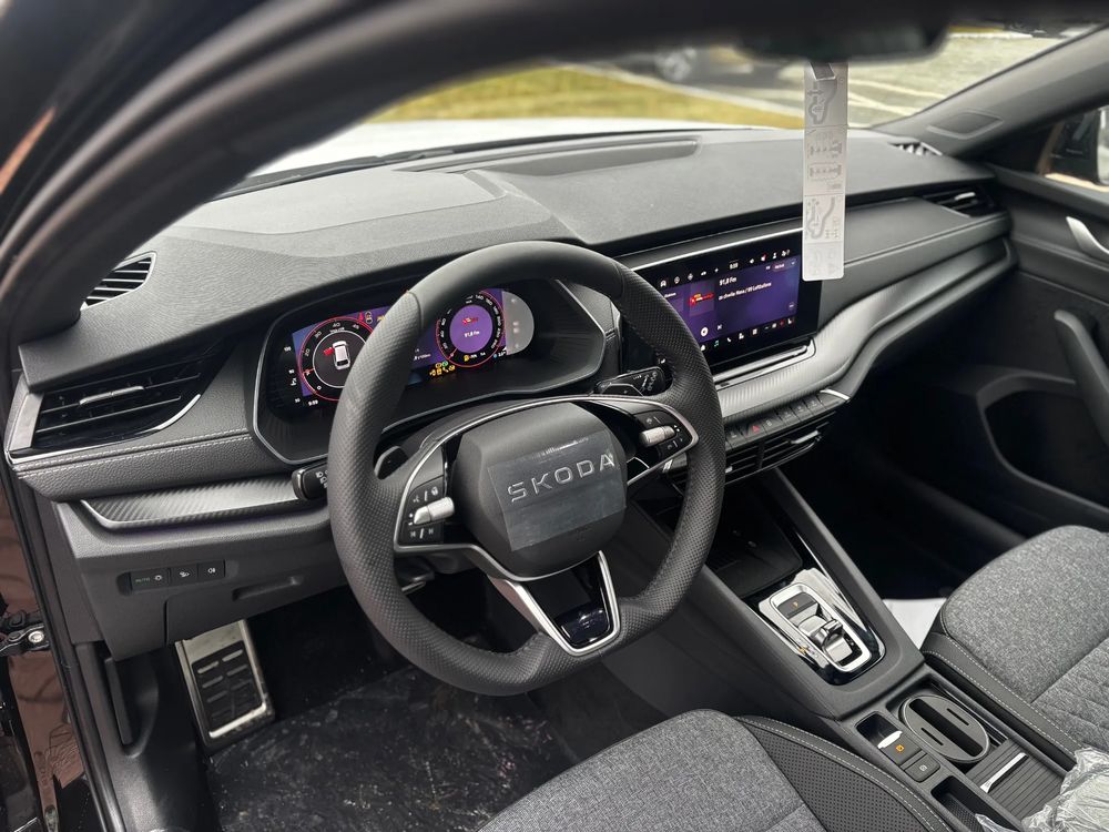 SKODA OCTAVIA Octavia Combi Sportline 2,0 TDI 150 KM DSG