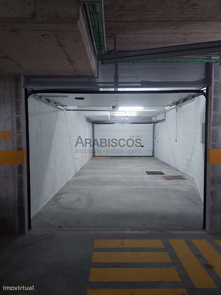 Garagem Box Para Dois Carros - Dois Portões - Edifício Rio Park - Port - Grande imagem: 5/12