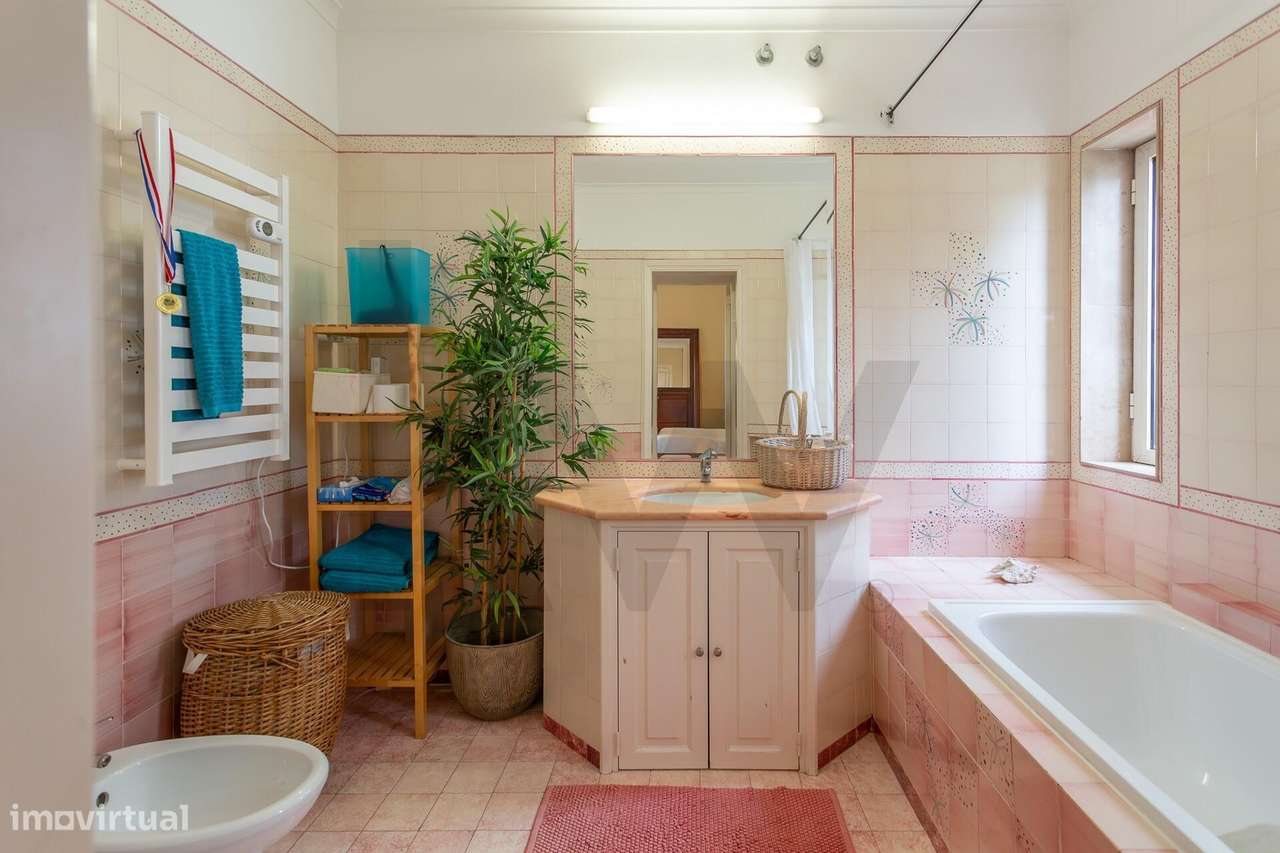 Moradia de Luxo T3 + 1 com Piscina e Jardim Privado em Alcabideche, Ca-55