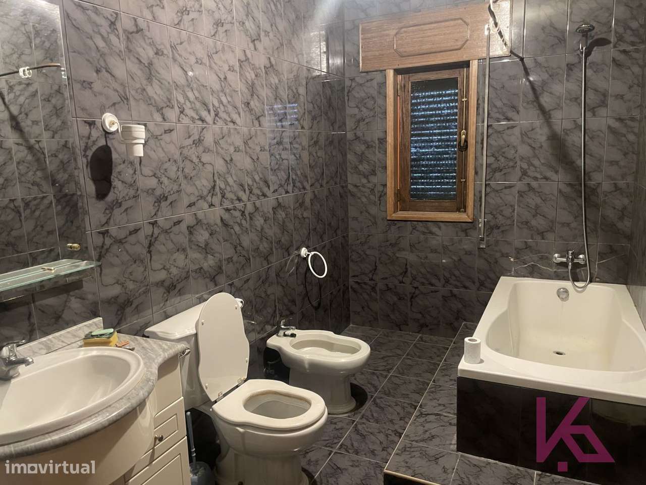 MORADIA T4 com Armazém-7