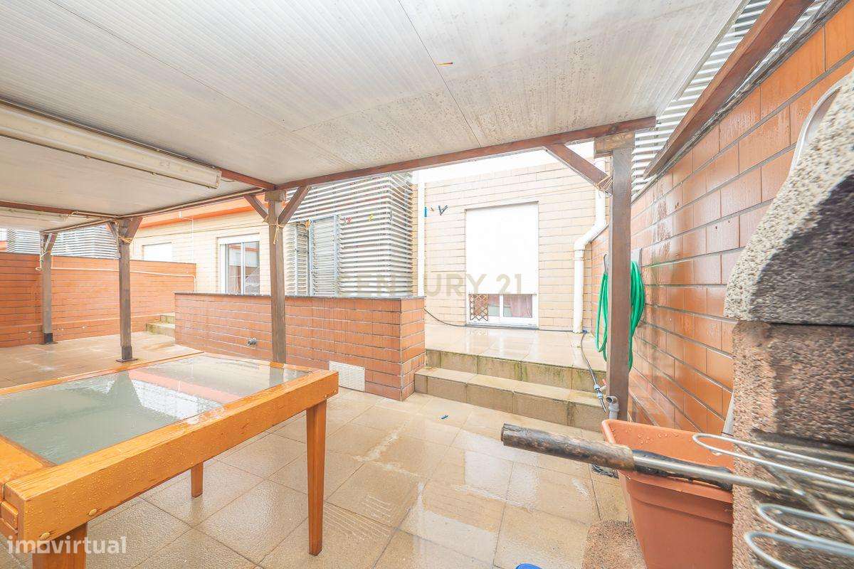 Apartamento T2 com Terraço, Parqueamento e Arrecadação, em São Sebasti - Grande imagem: 4/28