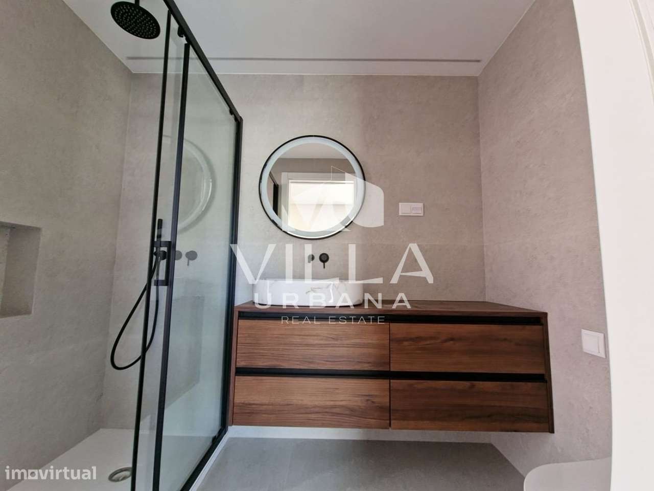 Moradia Isolada T4 com Piscina na Aroeira – A 5 Minutos da Praia da-13