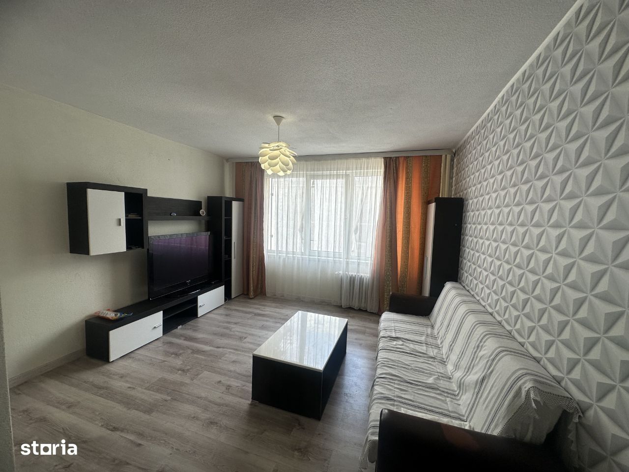 Apt 2 camere mobilate Calea Victoriei, langa Hotel Radisson, etaj 2,