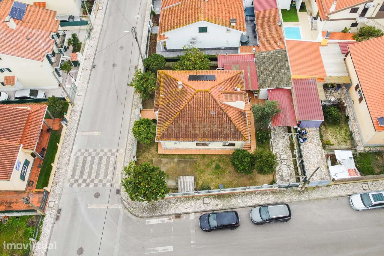 Moradia T3 Independente em Lote de 385 m² – Quinta do Conde, Sesimbra-31