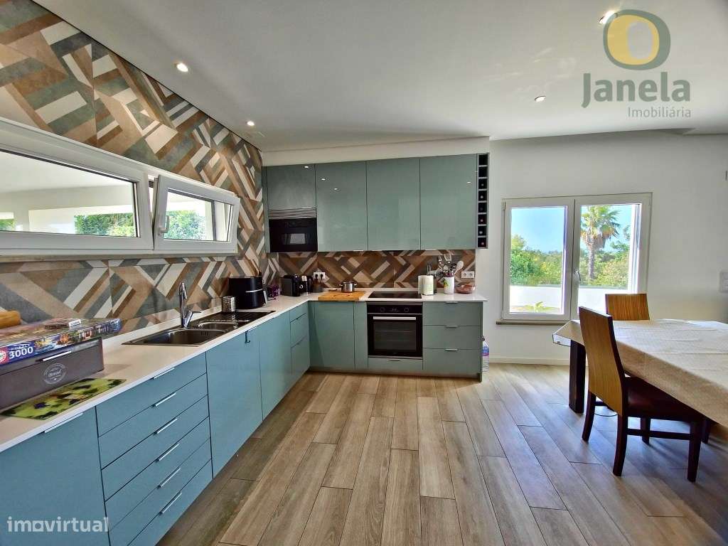 Moradia Moderna T3 + anexo T2, com vista mar e terreno de 1600 m2 - Grande imagem: 5/27