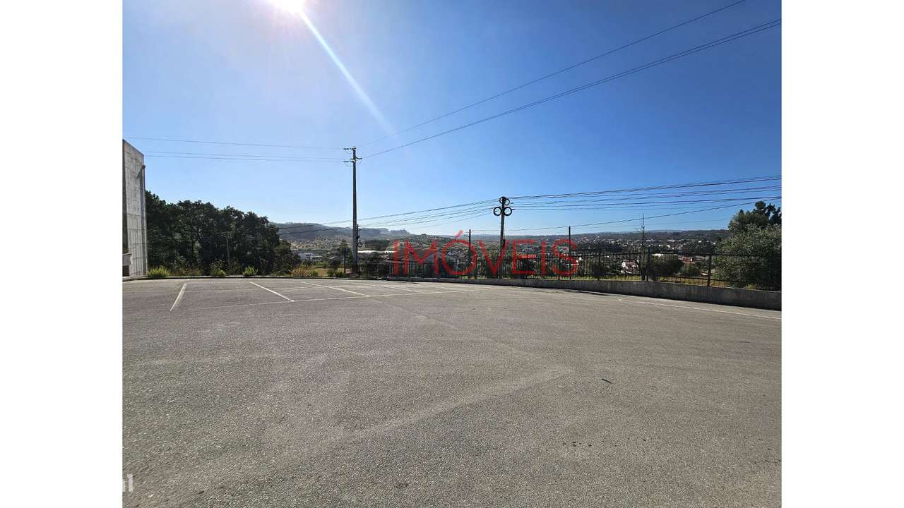 VENDE-SE ARMAZÉM EM AUTOGUIA, OURÉM-21