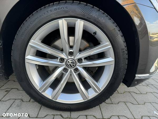 Volkswagen Passat 2.0 TDI SCR 4Motion DDG Highline - 8