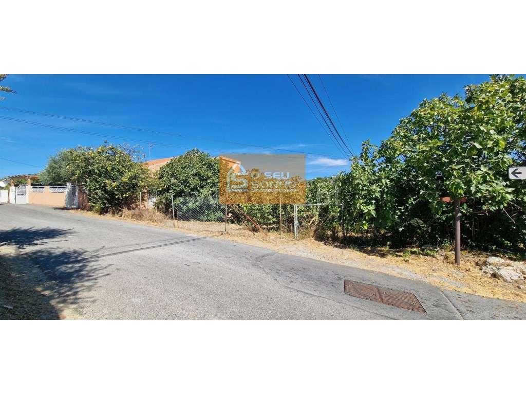 Terreno Urbano de 1.170 m² com Projeto Aprovado - São Brás de Alportel - Grande imagem: 4/26