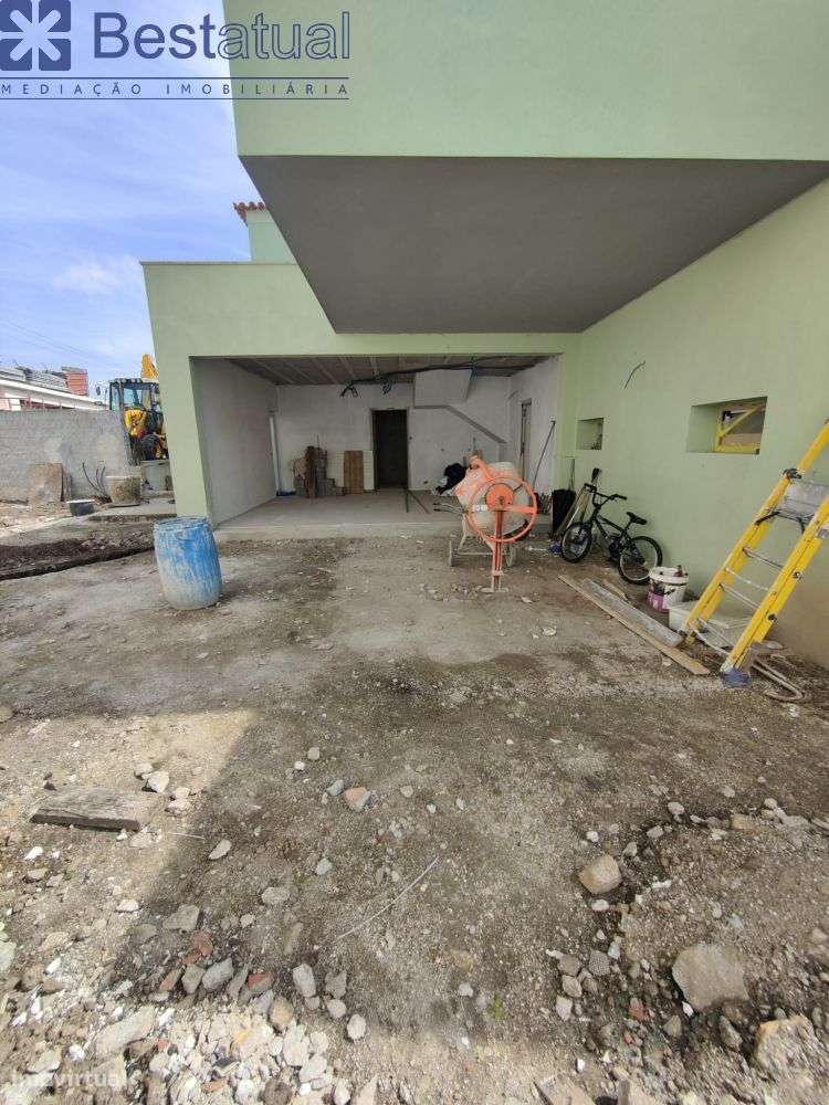 Moradias Bifamiliar - Acab. de Qualidade - Avidos-17