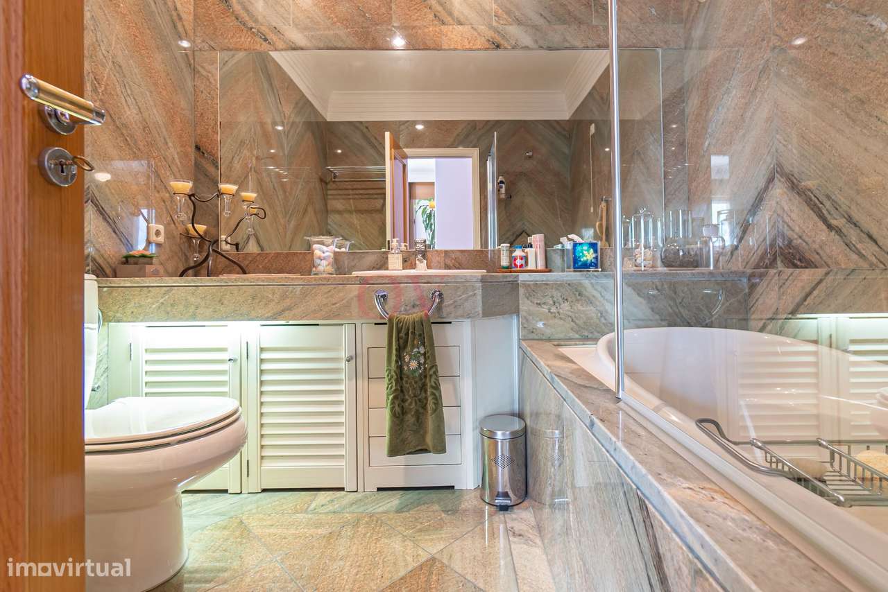 Para venda, apartamento T5 Rua Domingos Sequeira Porto, com varandas,-41