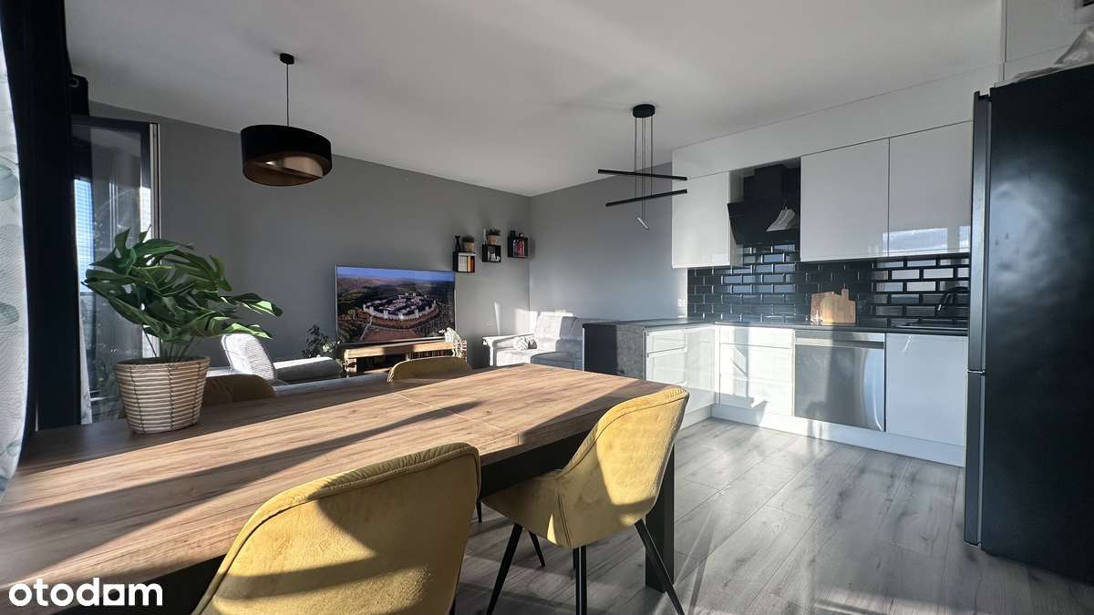 3 pokojowe z dużą loggią w nowym budynku | garderoba-9