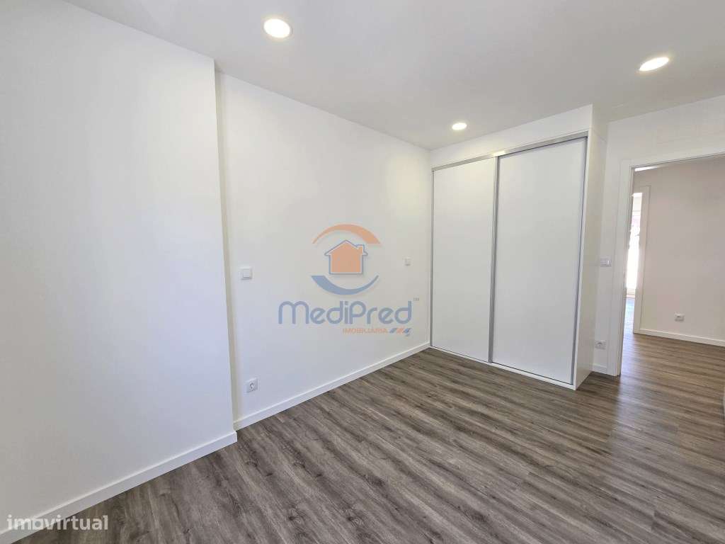 Apartamento T3 Remodelado | Arroja, Odivelas-8