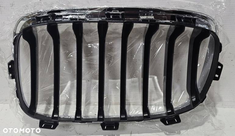 NOWA ATRAPA KRATKA GRILL NERKA CHROM PRAWY PRZÓD BMW F20 / F21 - 0633512 - 4