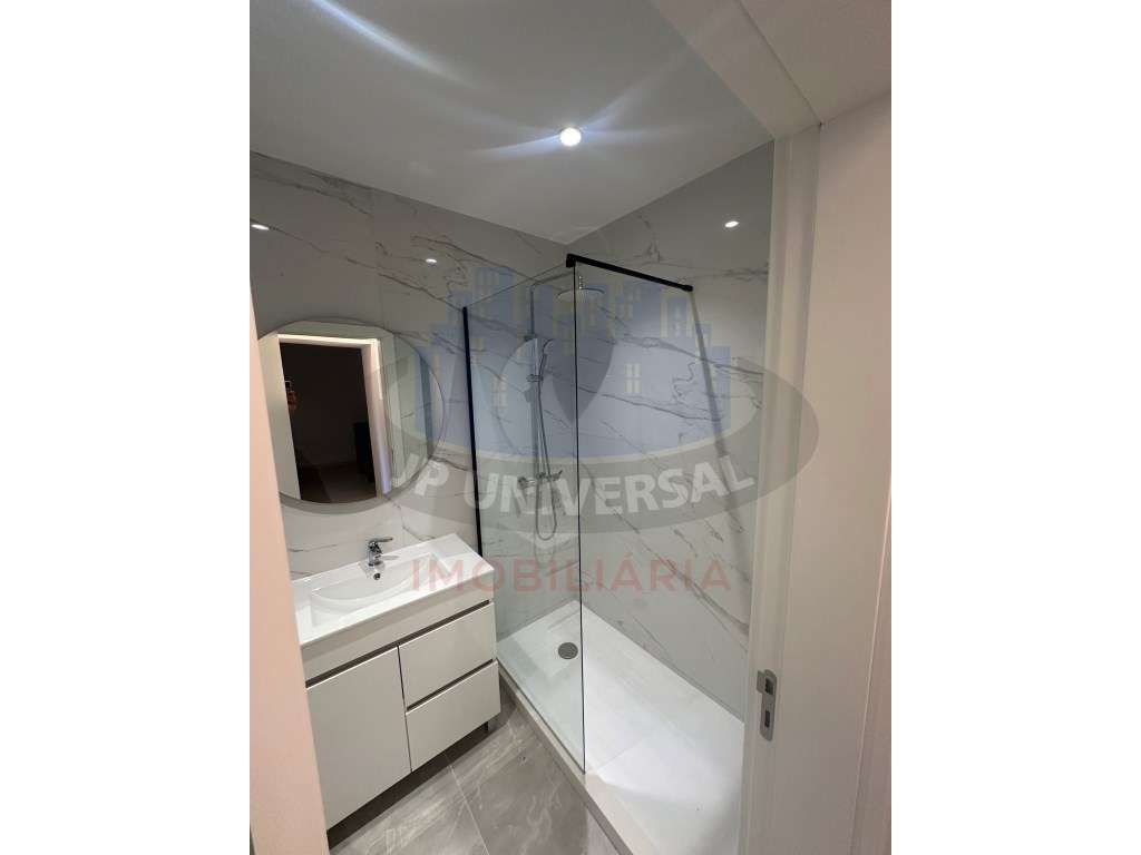 Vende se Apartamento T2 Albufeira-8