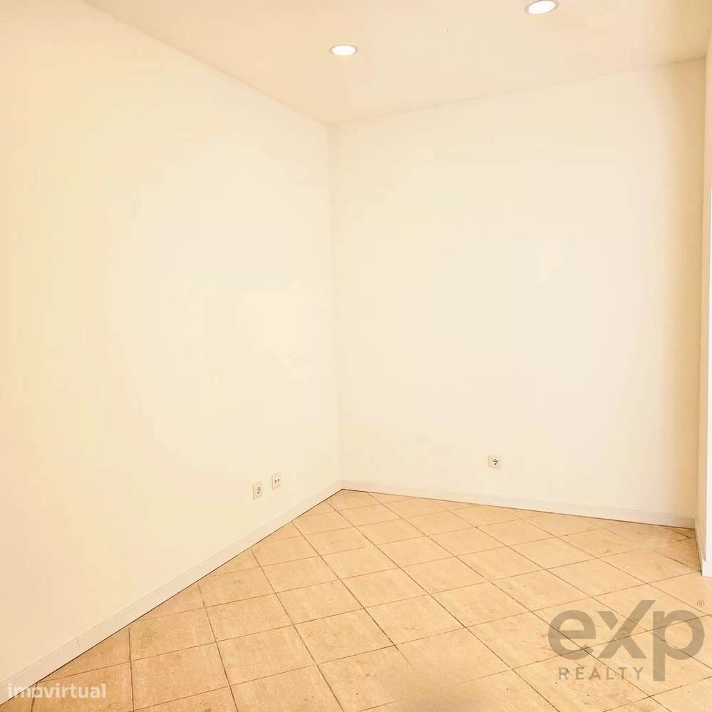 Moradia Térrea T3 Remodelada no Parchal - Grande imagem: 5/18