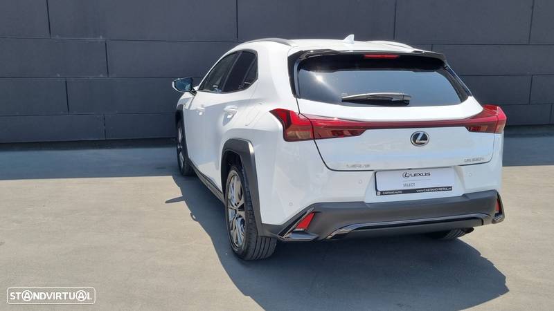 Lexus UX 250h Sport (Ecrã 12.3) - 11