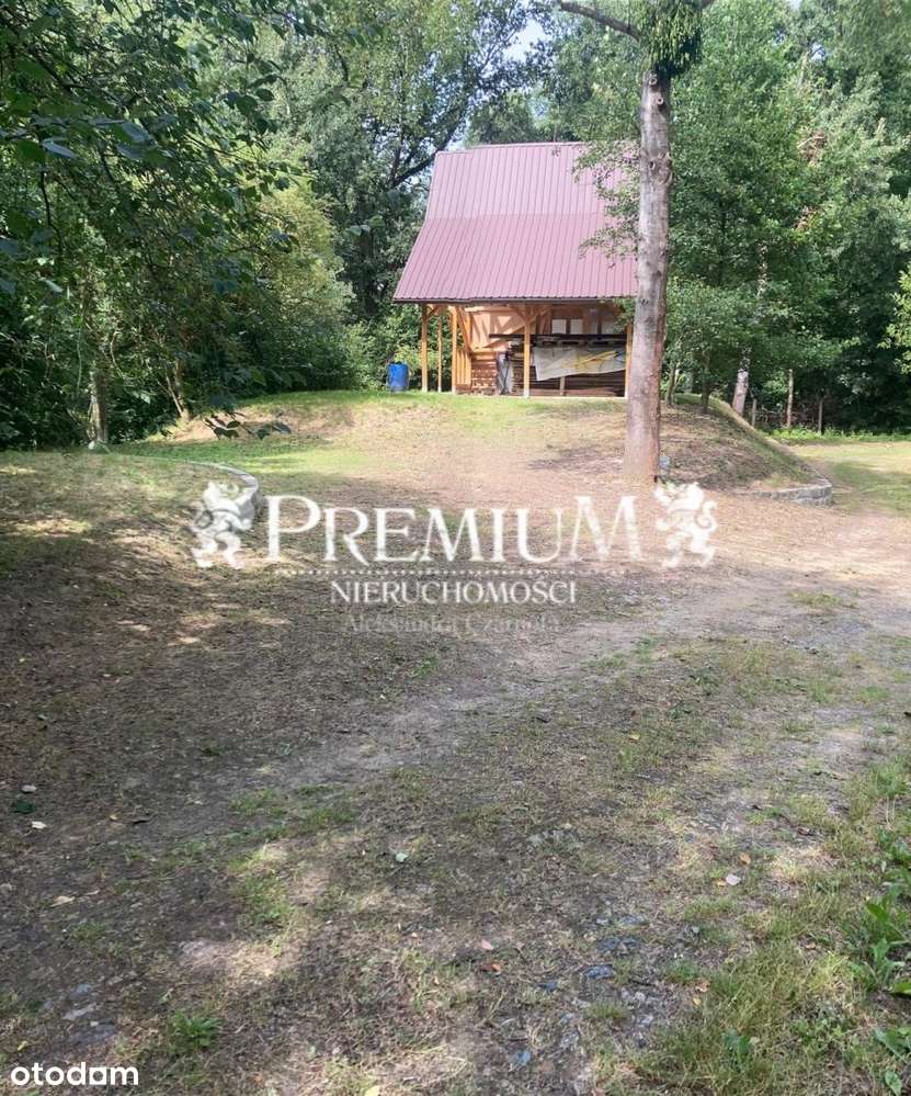 Wyjatkowa nieruchomość - działka z prywatnym-0